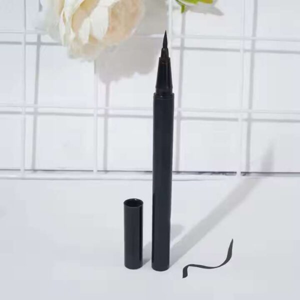 black eyeliner