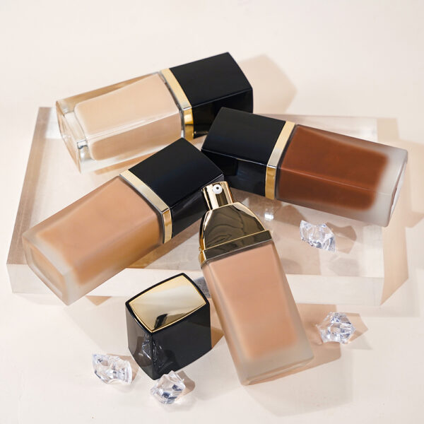Ultimate Coverage Liquid Foundation – Full Coverage, Smooth Application, Long-Lasting, Oil-Free & Hydrating - Image 7