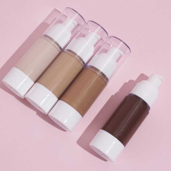 Ultimate Coverage Liquid Foundation – Full Coverage, Smooth Application, Long-Lasting, Oil-Free