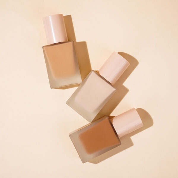 Matte Foundation – Lightweight, Natural Matte Finish, 18 hours lasting - Image 6