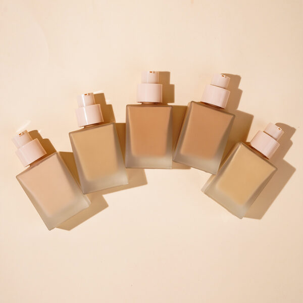 Matte Foundation – Lightweight, Natural Matte Finish, 18 hours lasting - Image 7