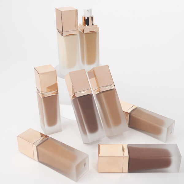 golden Perfect Glow Liquid Foundation – Lightweight, Buildable Coverage, Natural Matte Finish, Long-Lasting, Hydrating Formula - Image 6