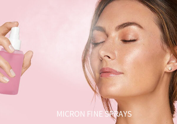 Mini Hydrating Makeup Setting Spray – Instant Moisture Boost, Refreshing & Lightweight Formula, All-Day Hold for Dewy Finish - Image 5