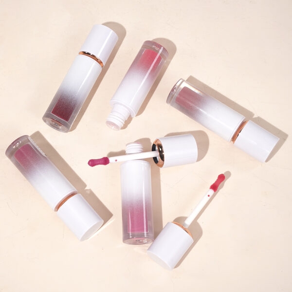 Liquid Blush – Buildable, Long-Lasting Color for Cheeks and Lips – Natural, Dewy Finish, Easy Application