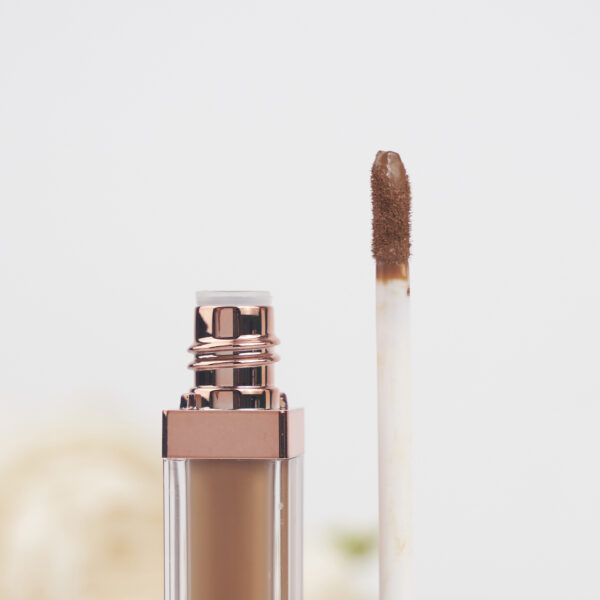 rose golden concealer-matte,long lasting,Lightweight - Image 5