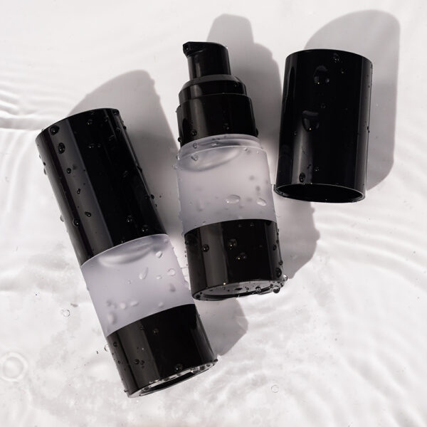 Long-lasting, matte, pure, oil-control, anti-wrinkle primer - Image 3