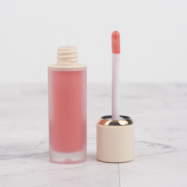 liquid lipstick-golden round beige container ,matte finish ,vegan ,crulty-free - Image 2