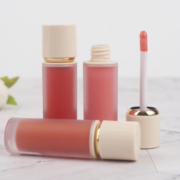 liquid lipstick-golden round beige container ,matte finish ,vegan ,crulty-free