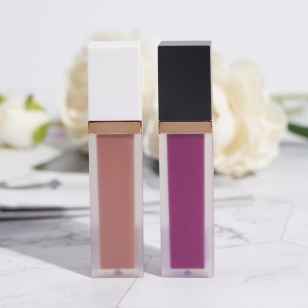 liquid lipstick-black&white squre container ,matte finish ,low moq,high pigment,high quality